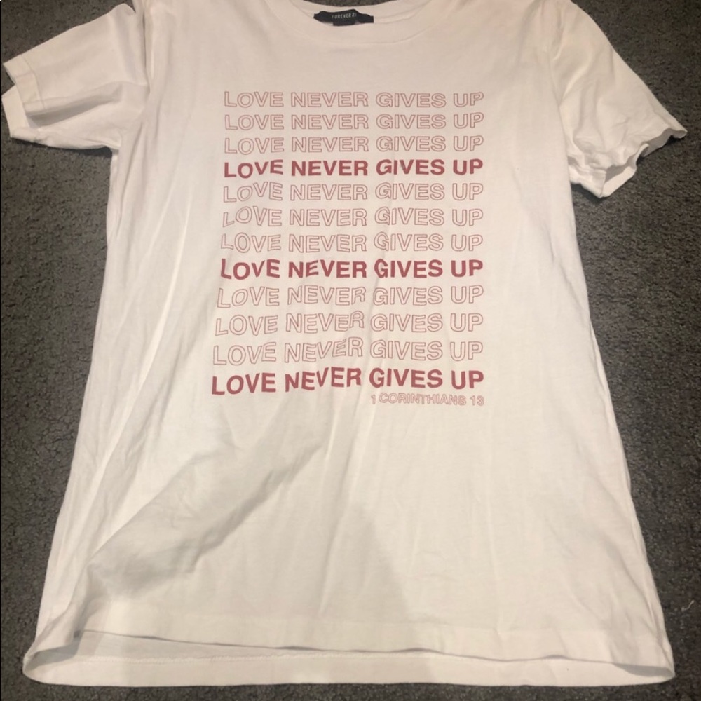 graphic tee
